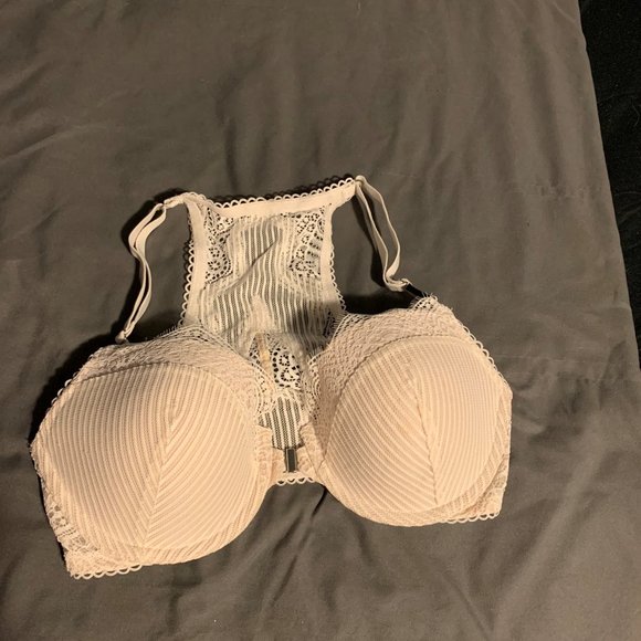 Victoria's Secret, Bra's, Intimates, Womens - Picture 1 of 2